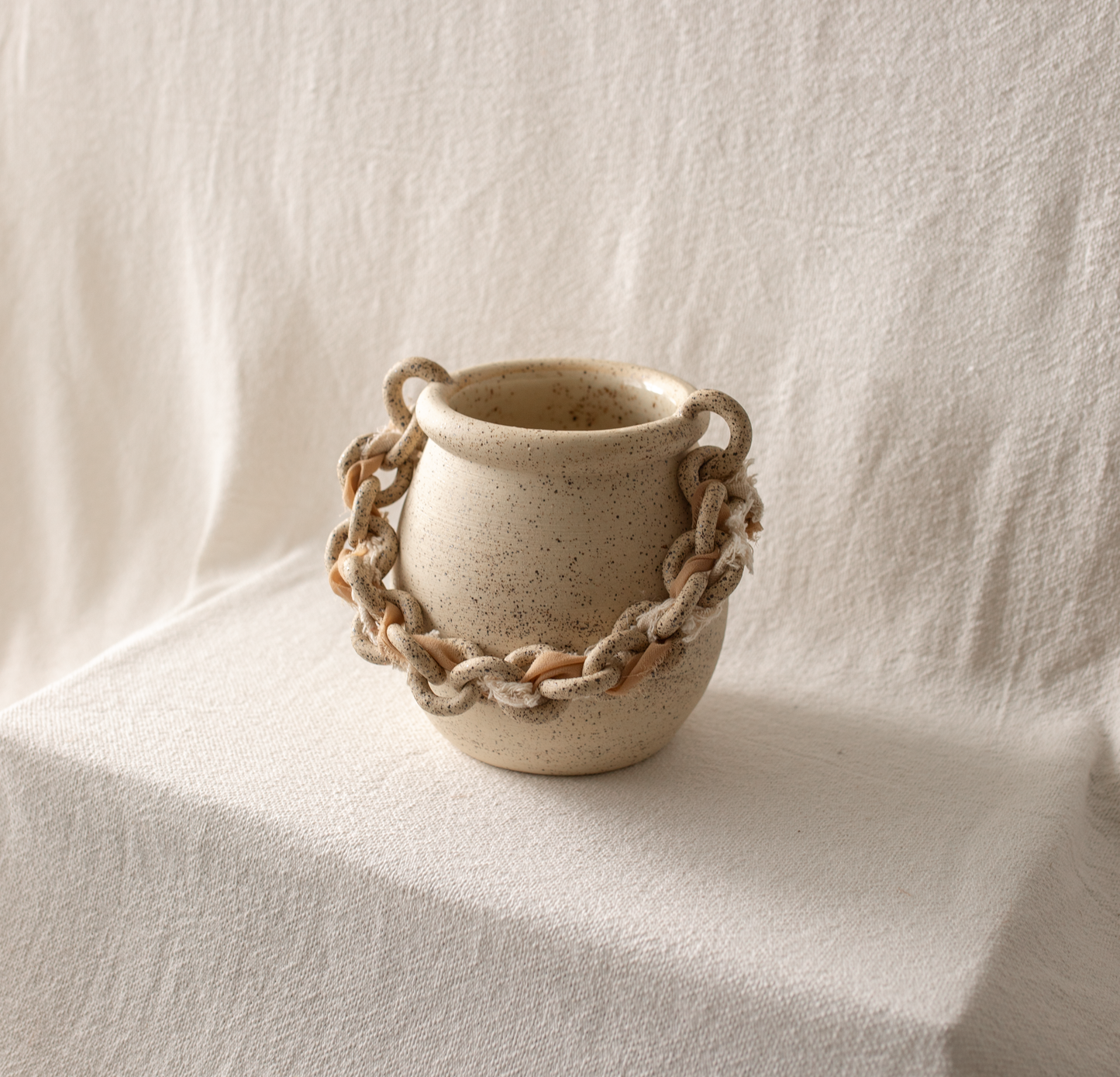 Chain Vase | Oatmeal